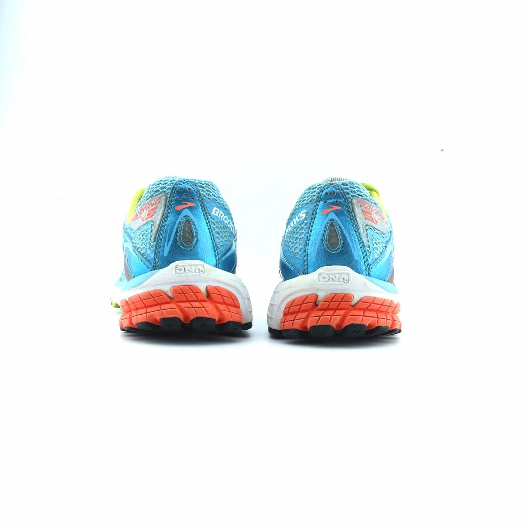 BROOKS RAVENNA 5 performance running shoe visuals