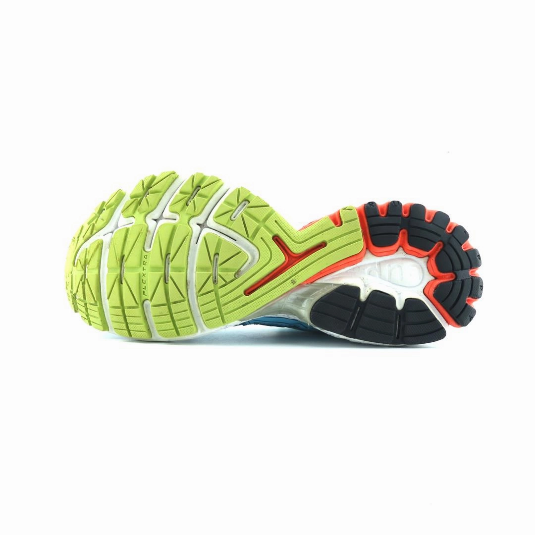 BROOKS RAVENNA 5 performance running shoe visuals