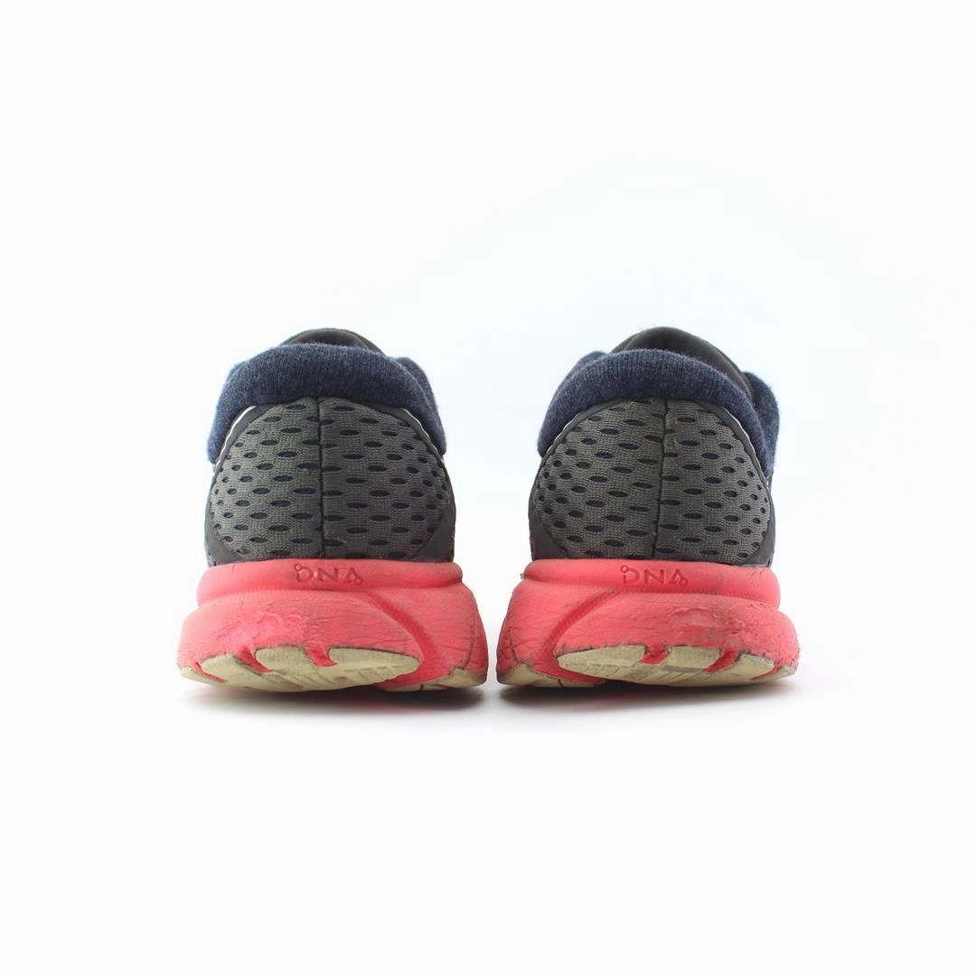BROOKS RAVENNA 9 Brooks running footwear shots