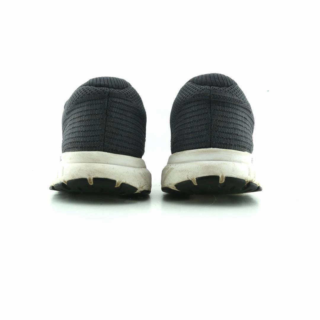 BROOKS REVEL 3 athletic Brooks shoe snapshots