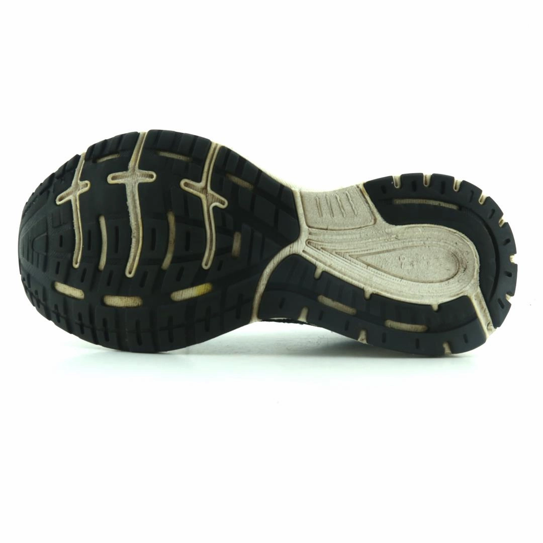 BROOKS REVEL 3 athletic Brooks shoe snapshots