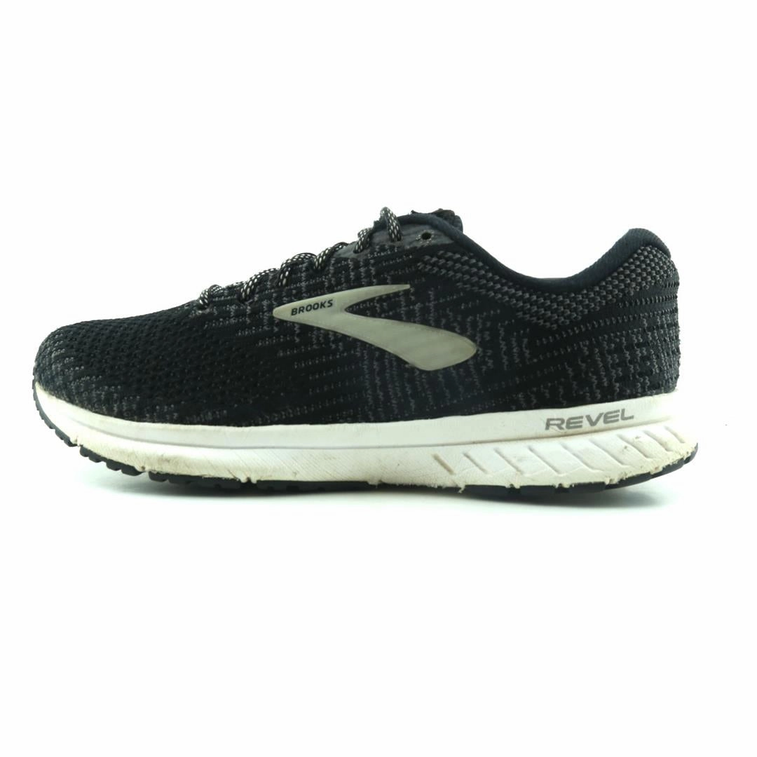 BROOKS REVEL 3 Brooks lightweight running footwear