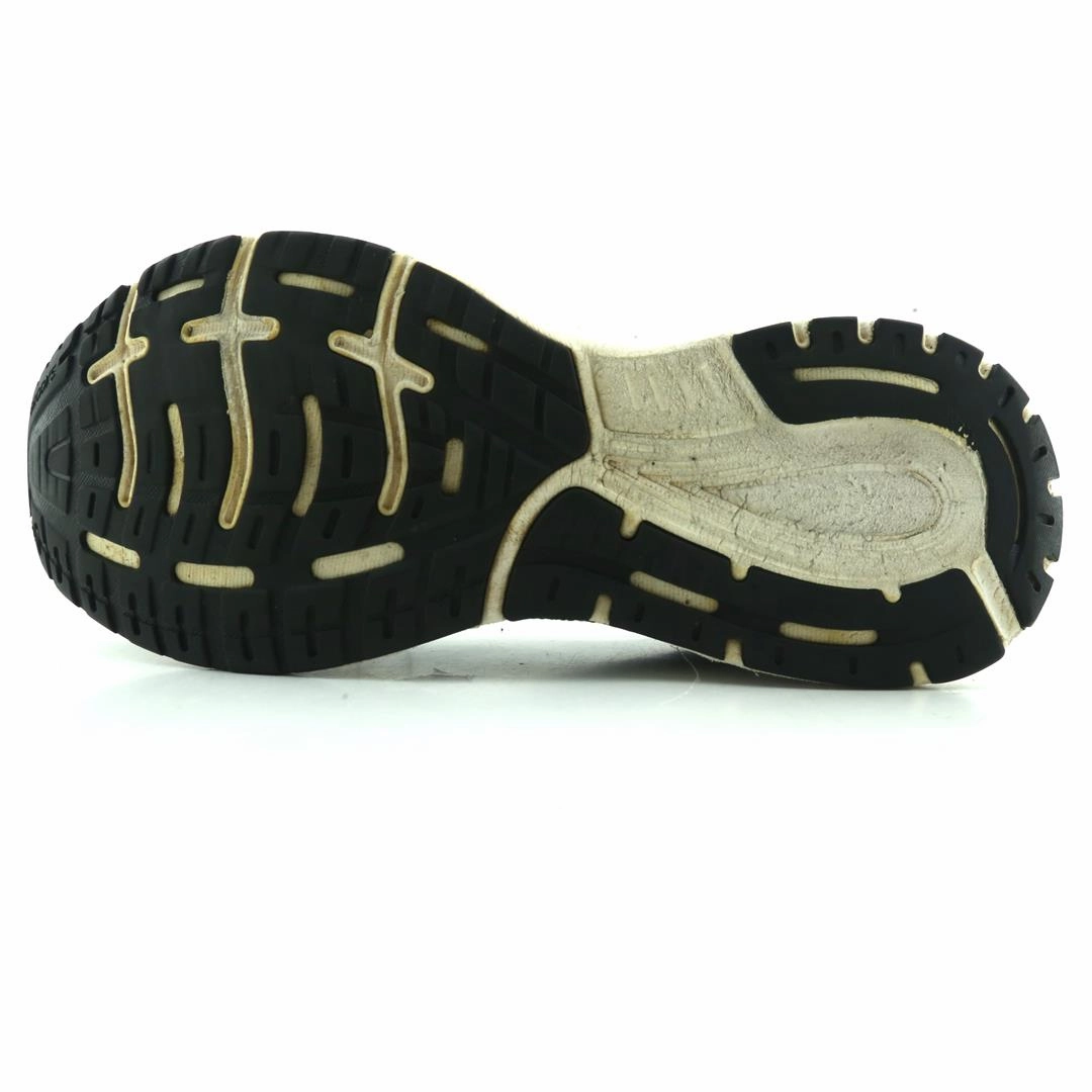 BROOKS REVEL 3 athletic Brooks shoe snapshots