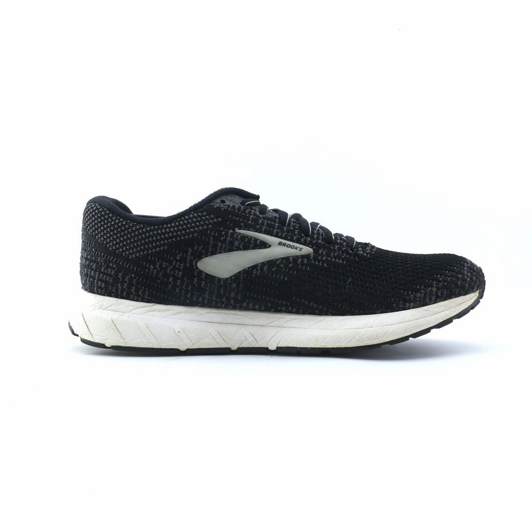 BROOKS REVEL 3 lightweight running shoe photos