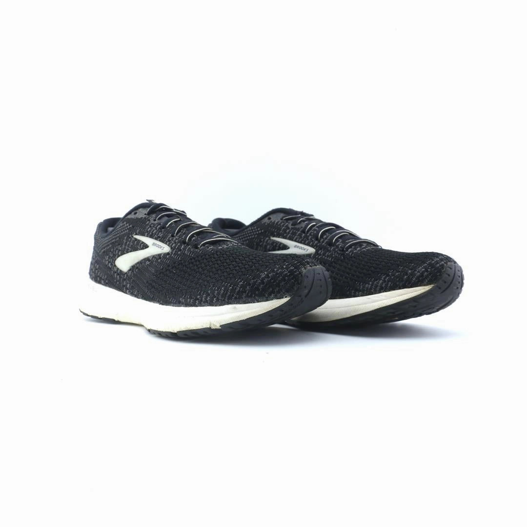 BROOKS REVEL 3 lightweight running shoe photos