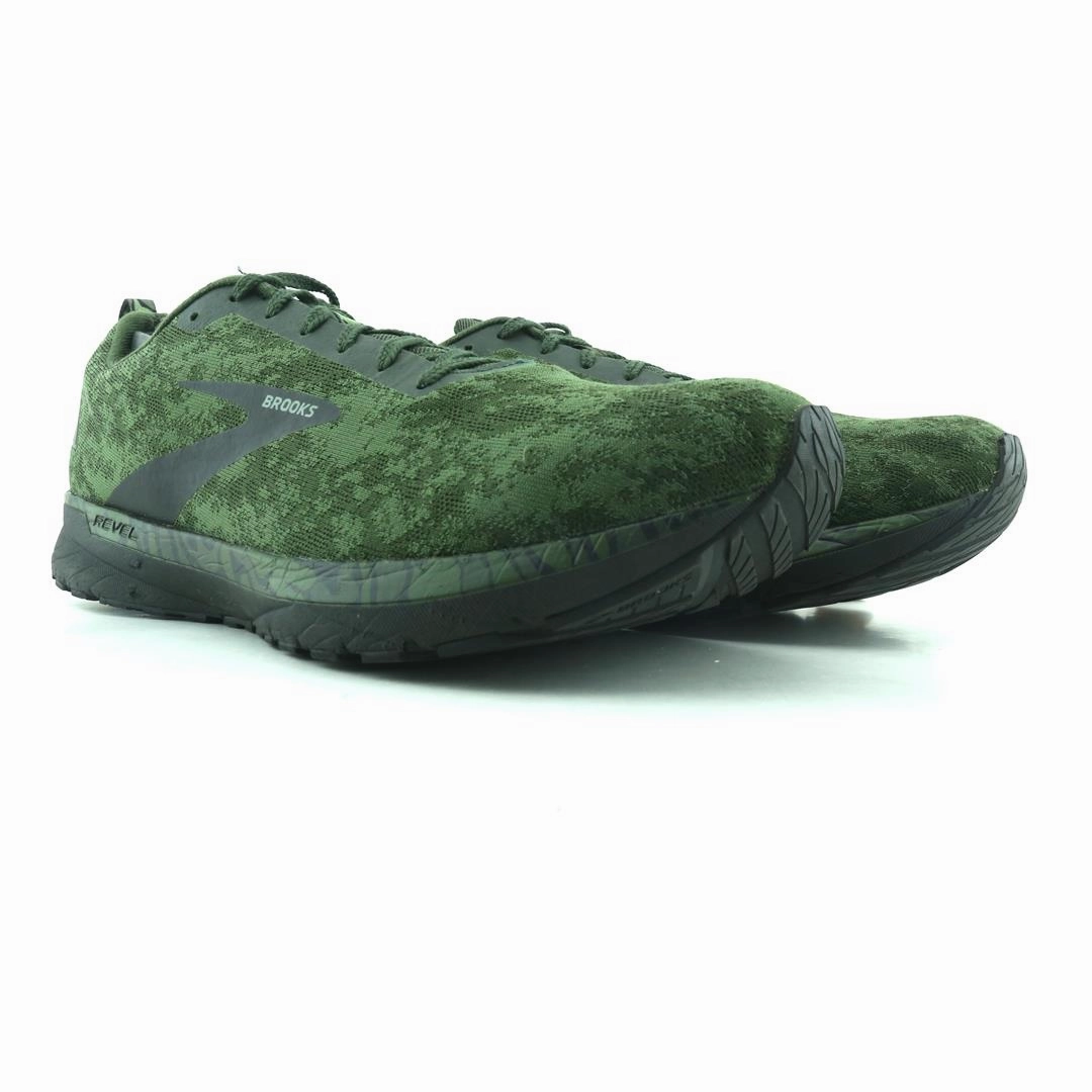 BROOKS REVEL 4 athletic Brooks shoe snapshots