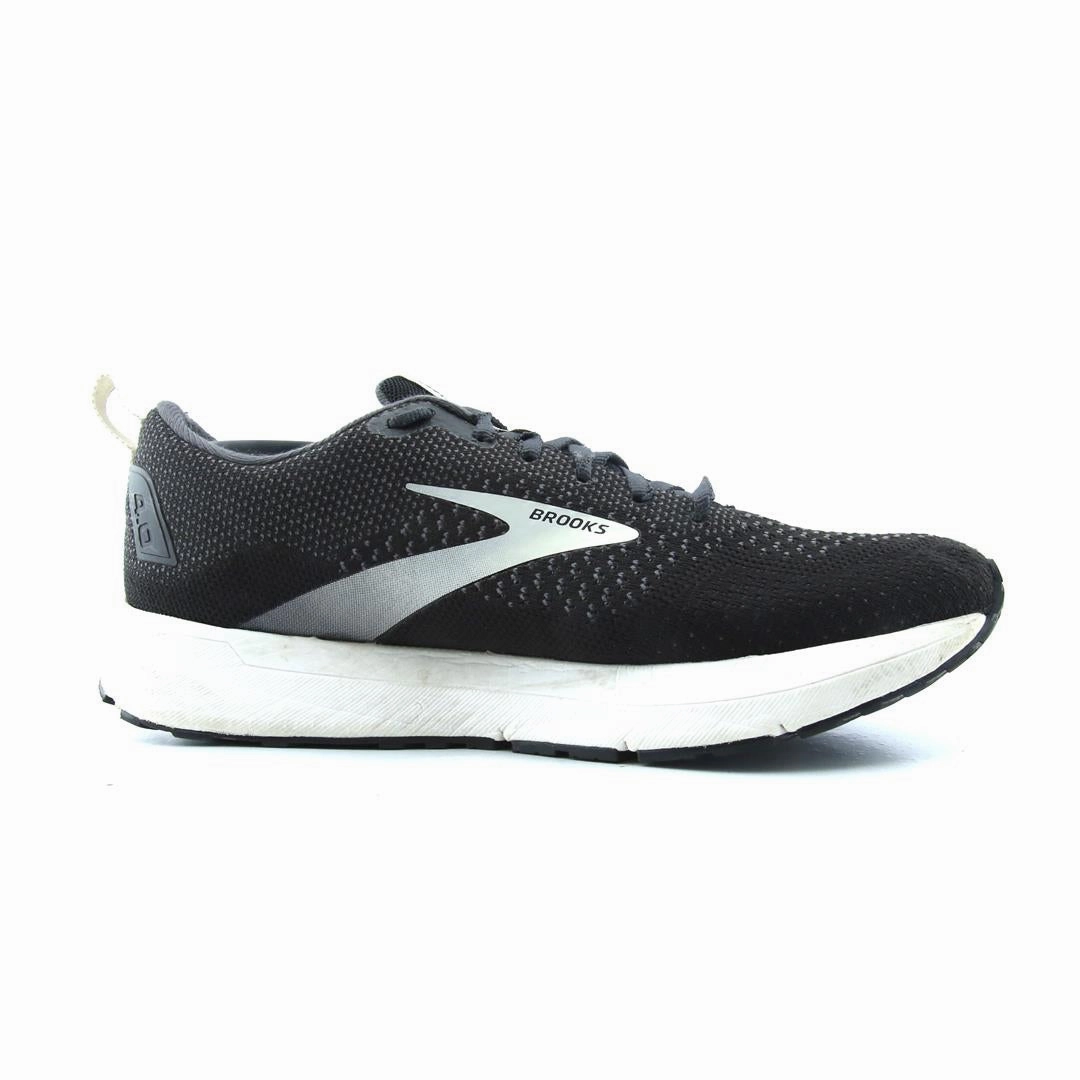 BROOKS REVEL 4 athletic Brooks shoe snapshots
