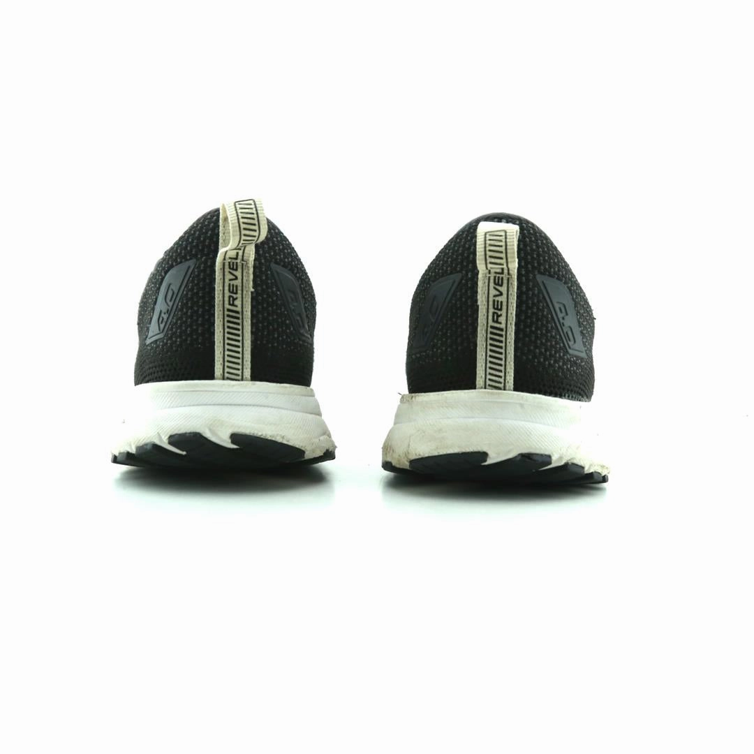 BROOKS REVEL 4 athletic Brooks shoe snapshots