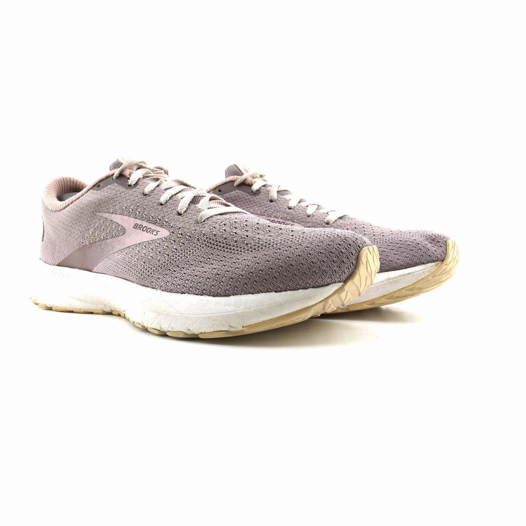 BROOKS REVEL 4 athletic Brooks shoe snapshots