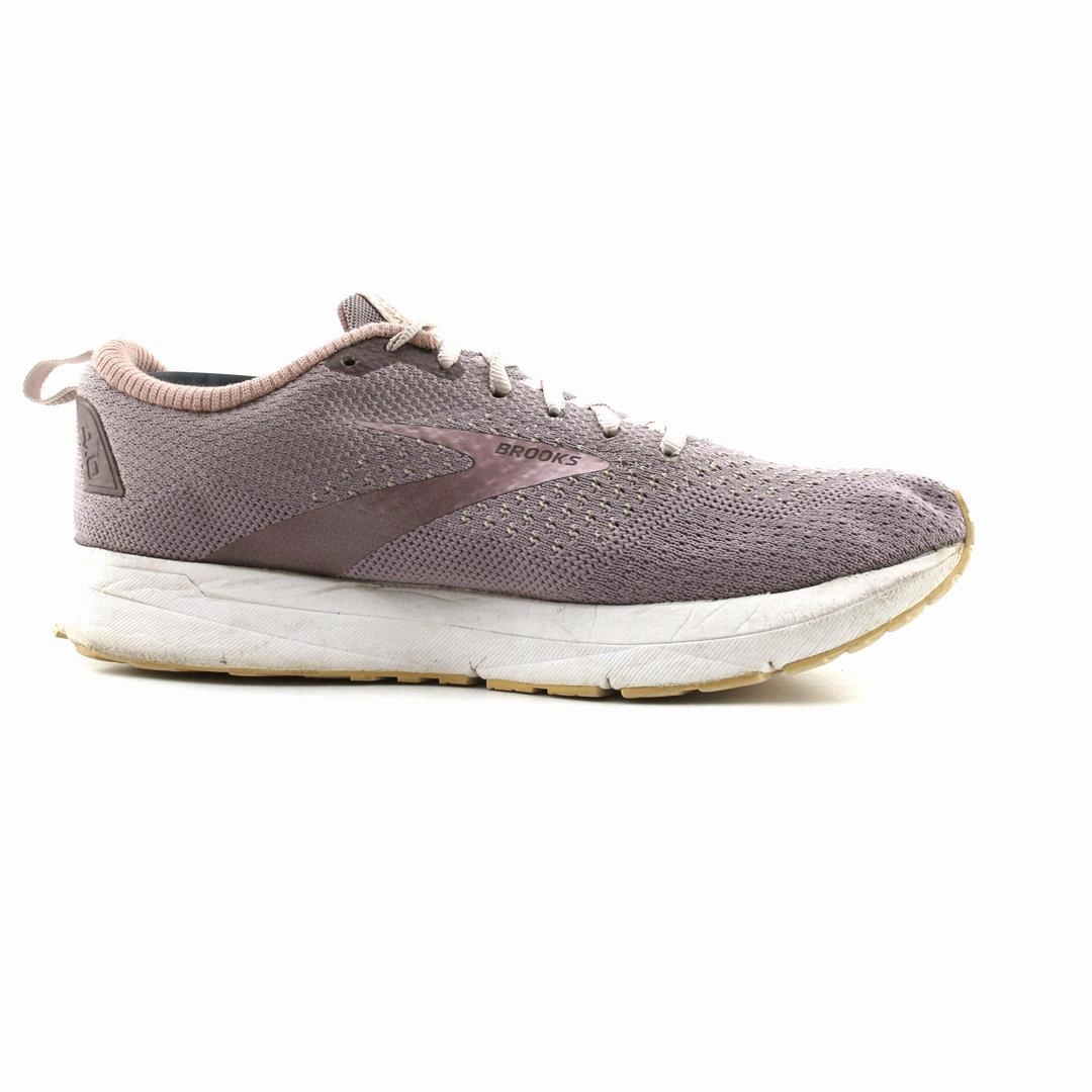 BROOKS REVEL 4 athletic Brooks shoe snapshots