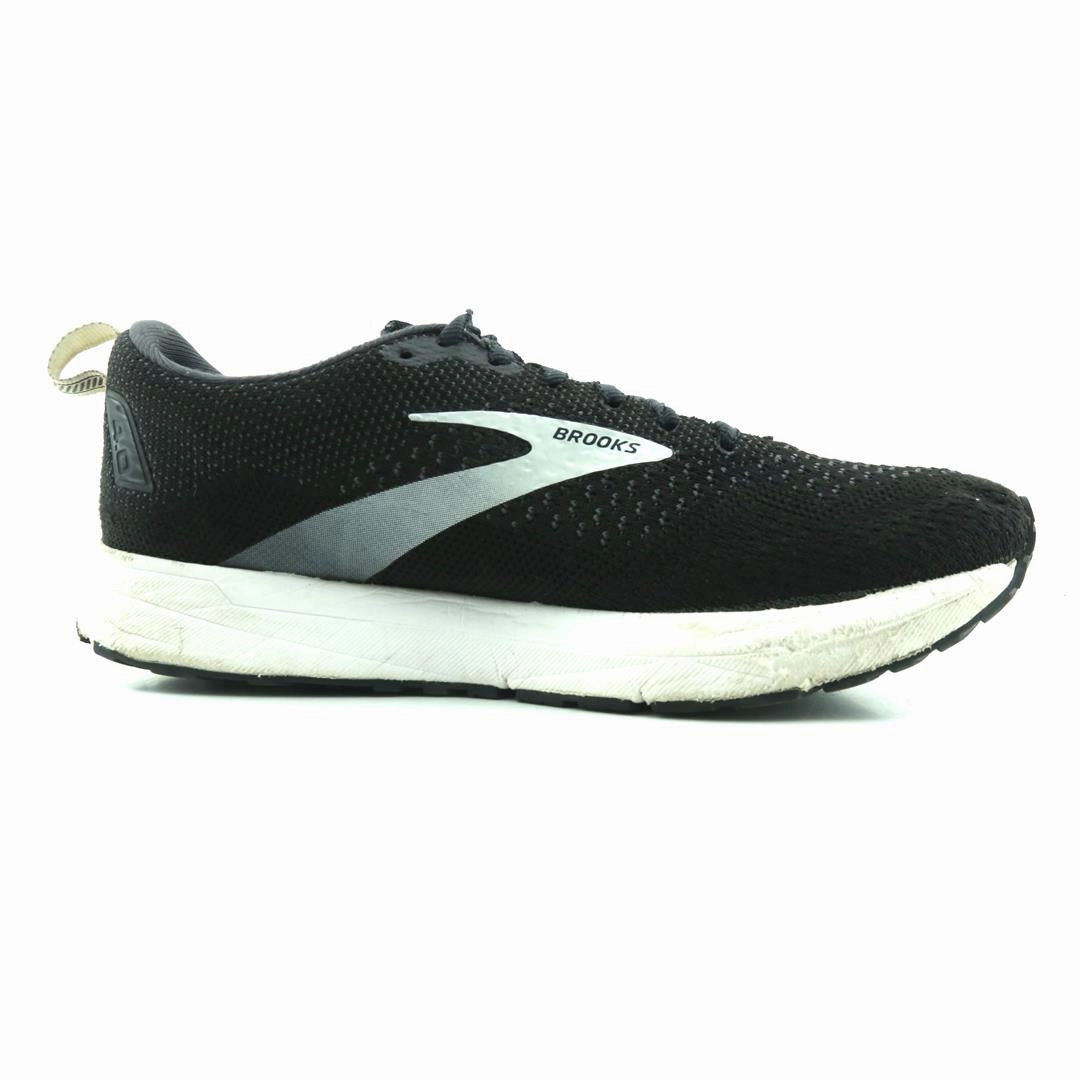 BROOKS REVEL 4 athletic Brooks shoe snapshots