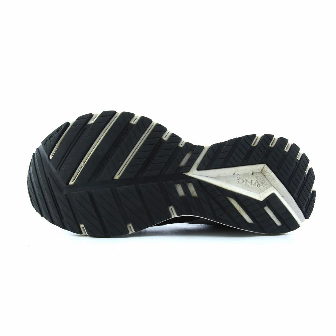 BROOKS REVEL 4 athletic Brooks shoe snapshots