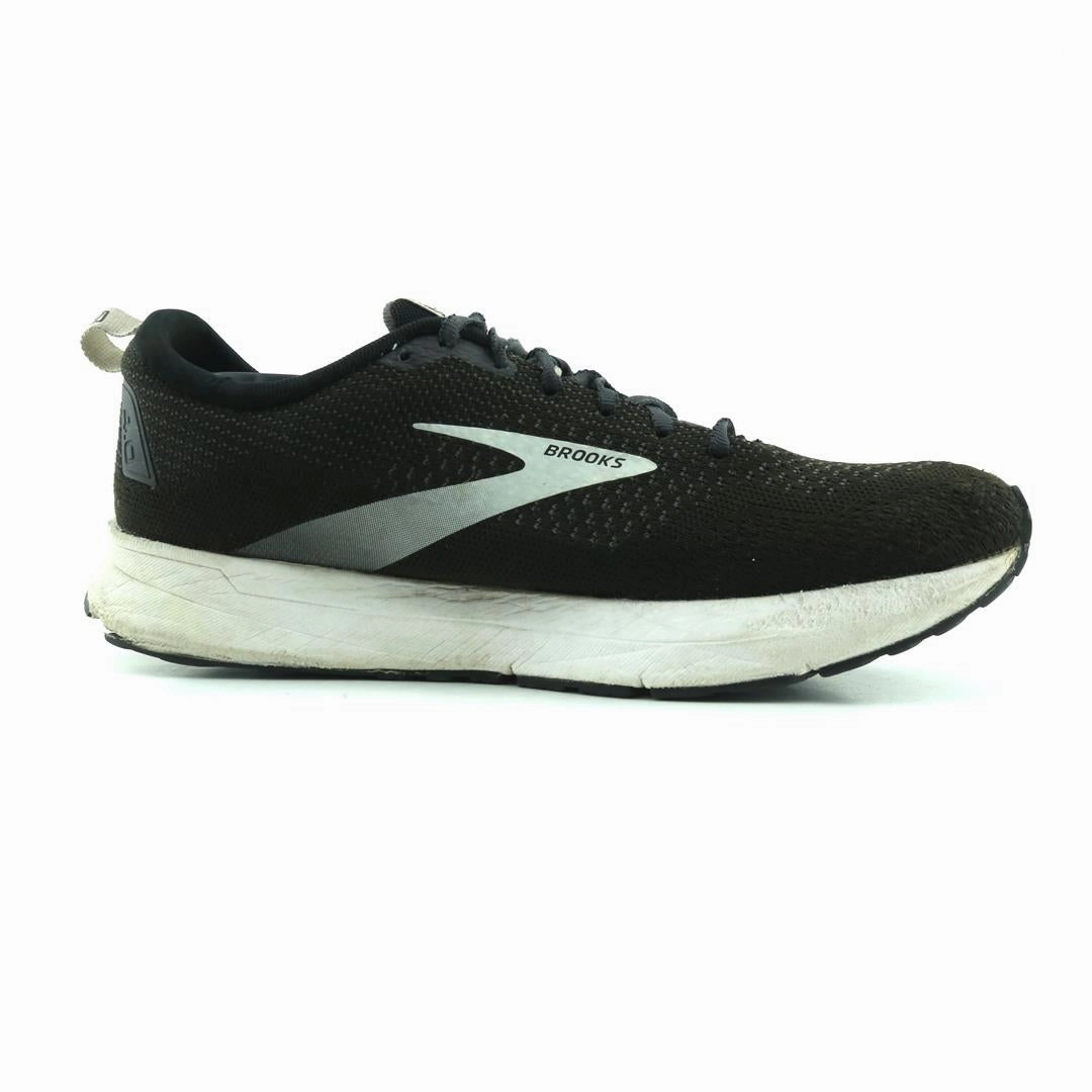 BROOKS REVEL 4 Brooks trainer design images