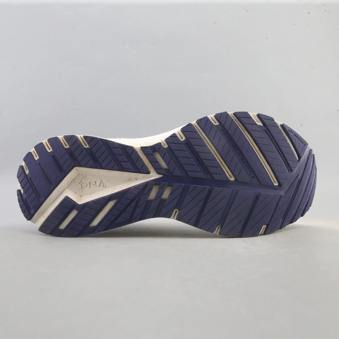 BROOKS REVEL 5 Brooks trainer design images
