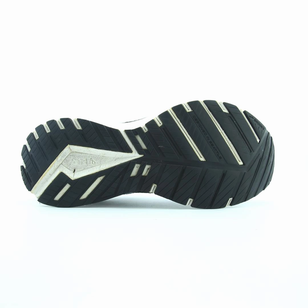 BROOKS REVEL 5 Brooks trainer design images