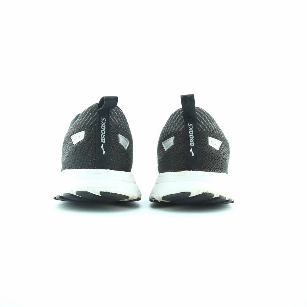 BROOKS REVEL 5 Brooks trainer design images