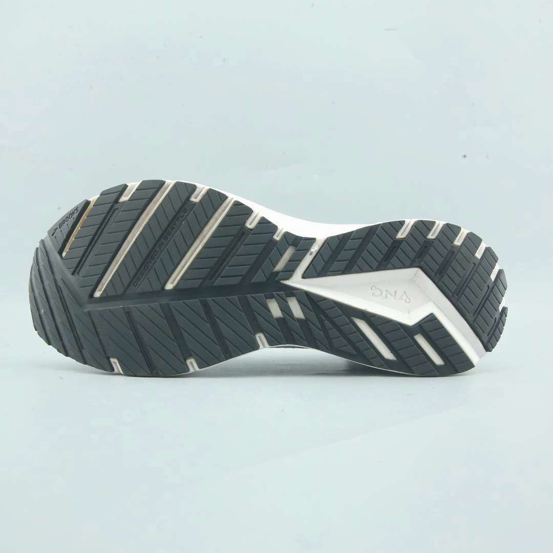 BROOKS REVEL 6 lightweight running shoe photos