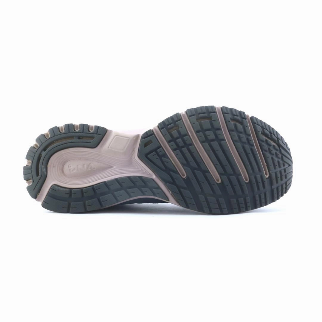 BROOKS REVEL lightweight running shoe photos
