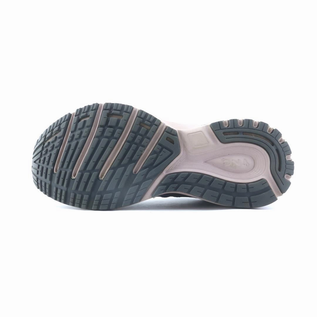BROOKS REVEL lightweight running shoe photos