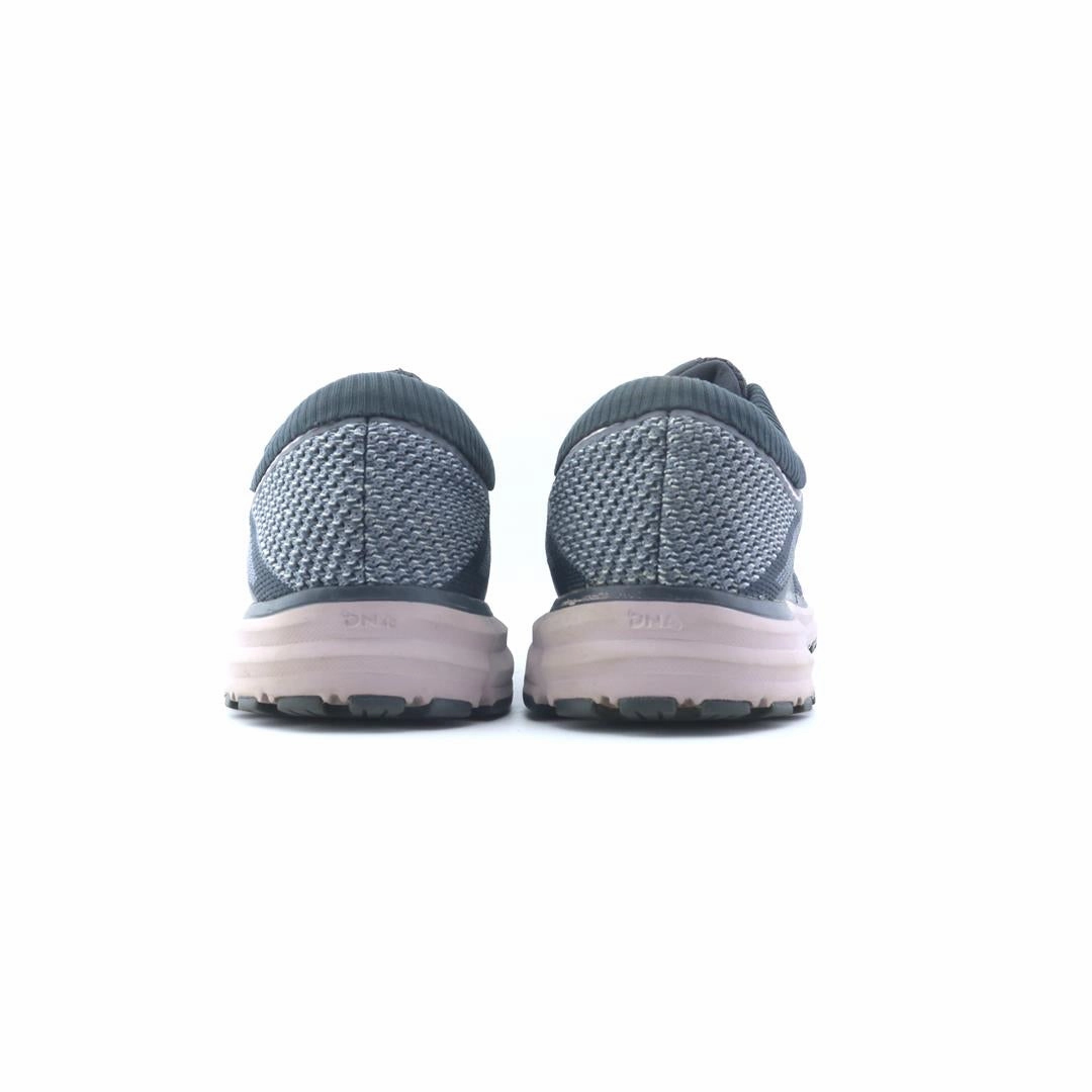 BROOKS REVEL lightweight running shoe photos