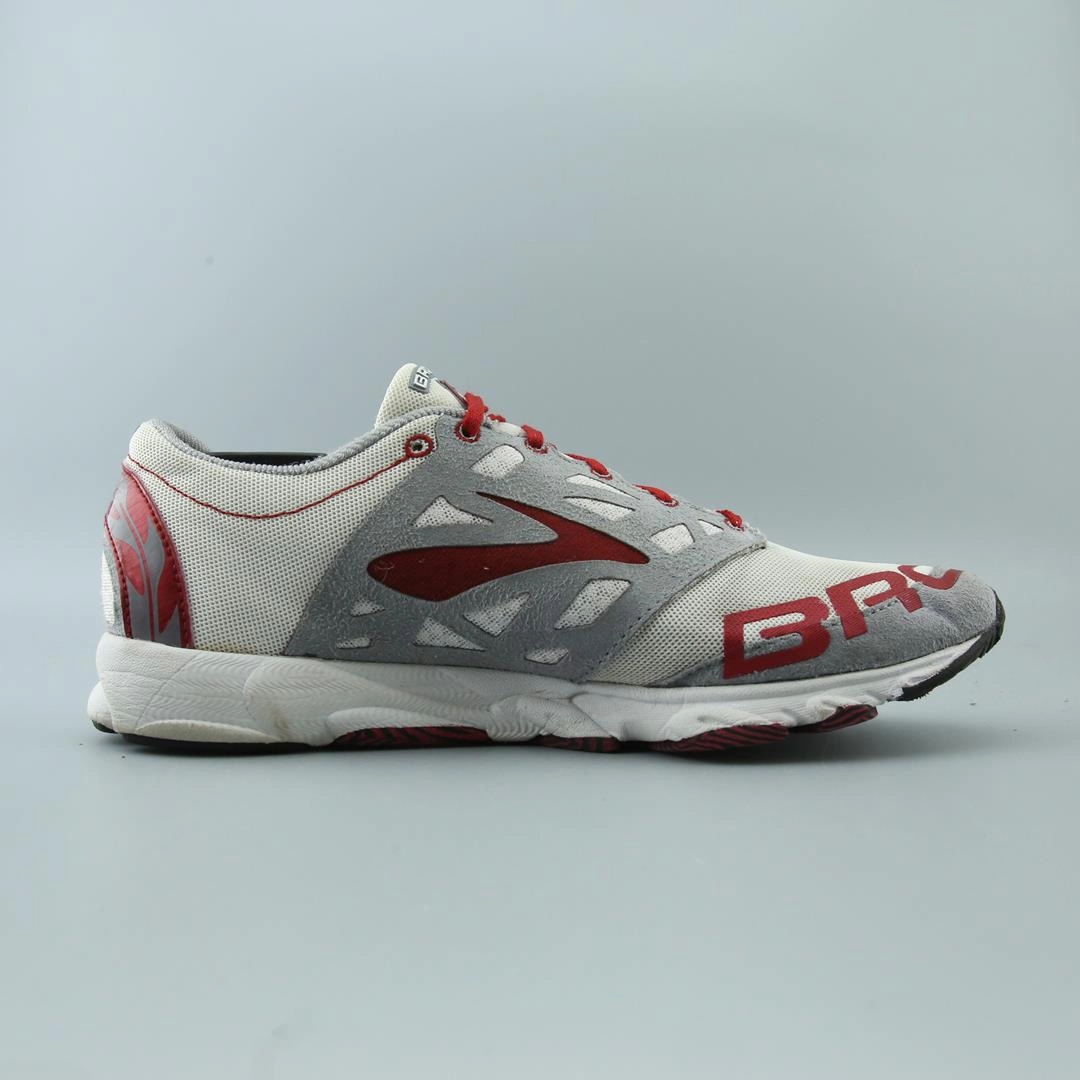 BROOKS T7 performance running shoe visuals