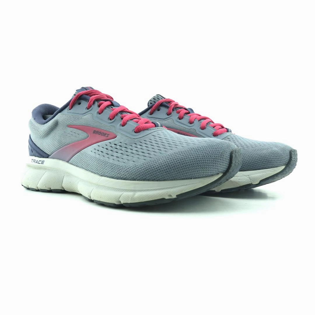 BROOKS TRACE 1 athletic Brooks shoe snapshots