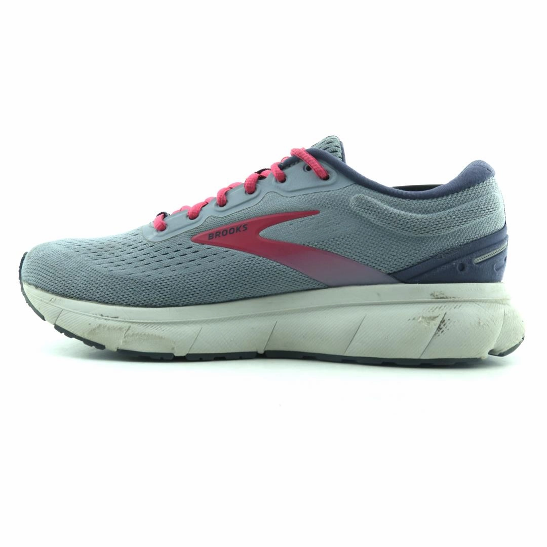 BROOKS TRACE 1 athletic Brooks shoe snapshots