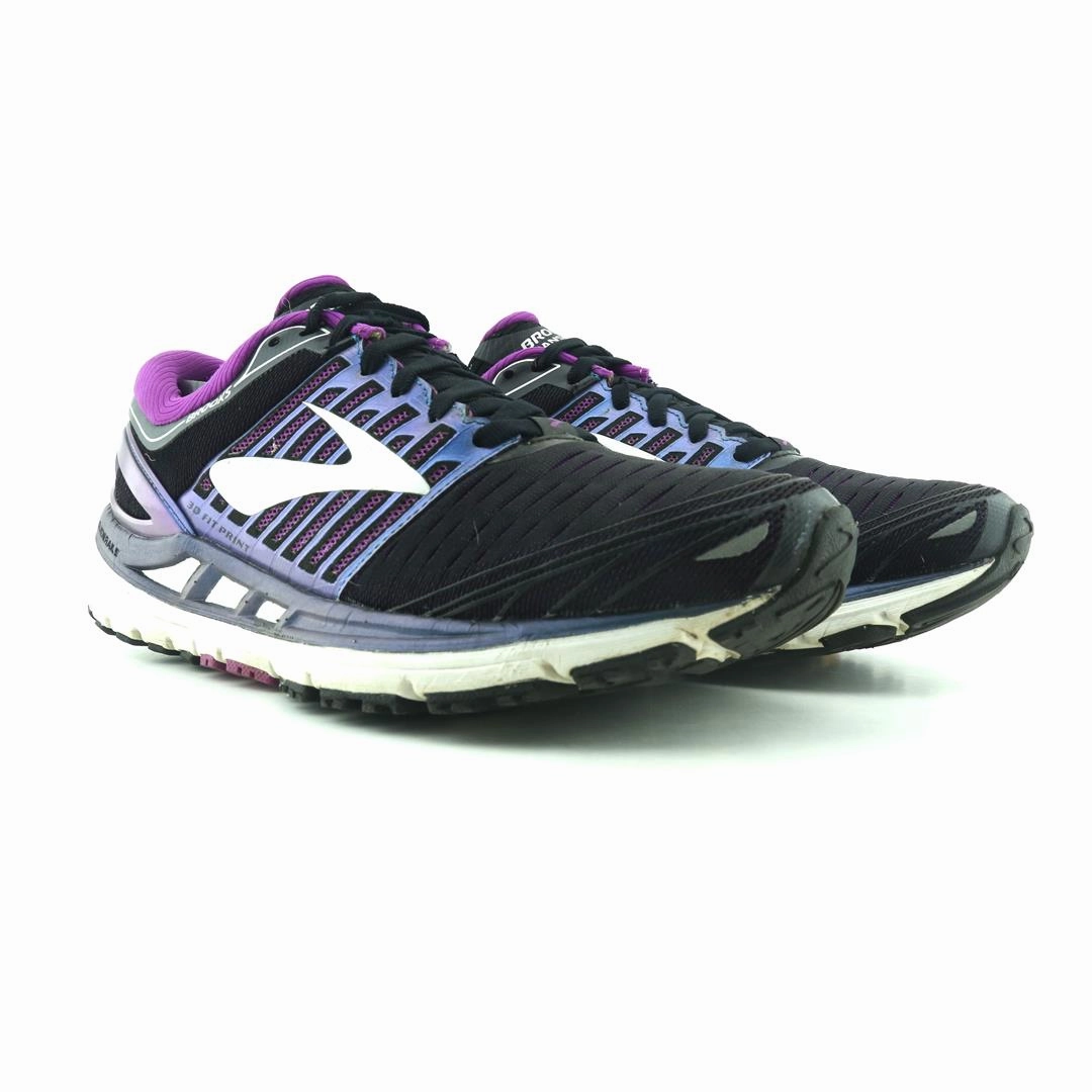 BROOKS TRANSCEND 5 athletic Brooks shoe snapshots
