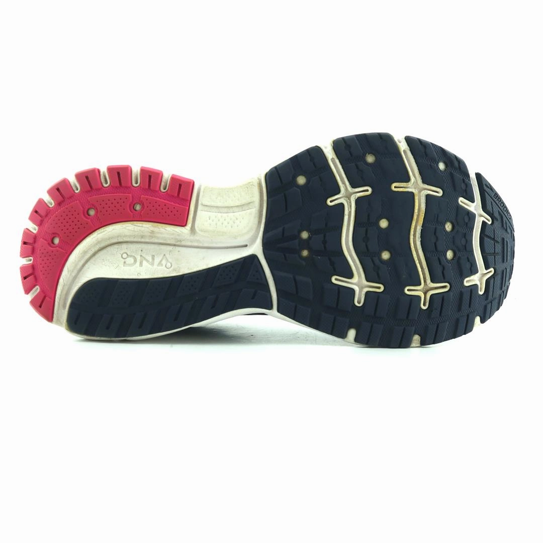 BROOKS TRANSMIT 3 athletic Brooks shoe snapshots