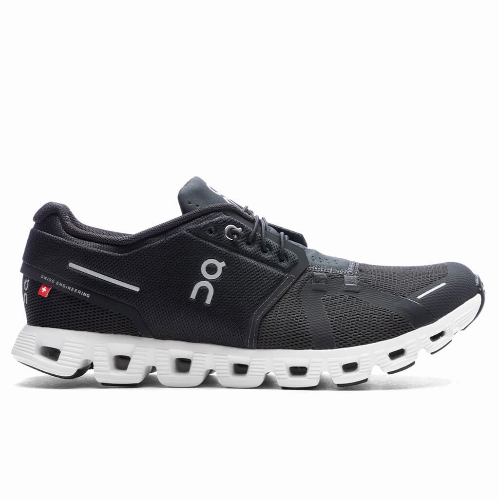 Cloud 5 - Black/White On running shoes with cloud cushioning