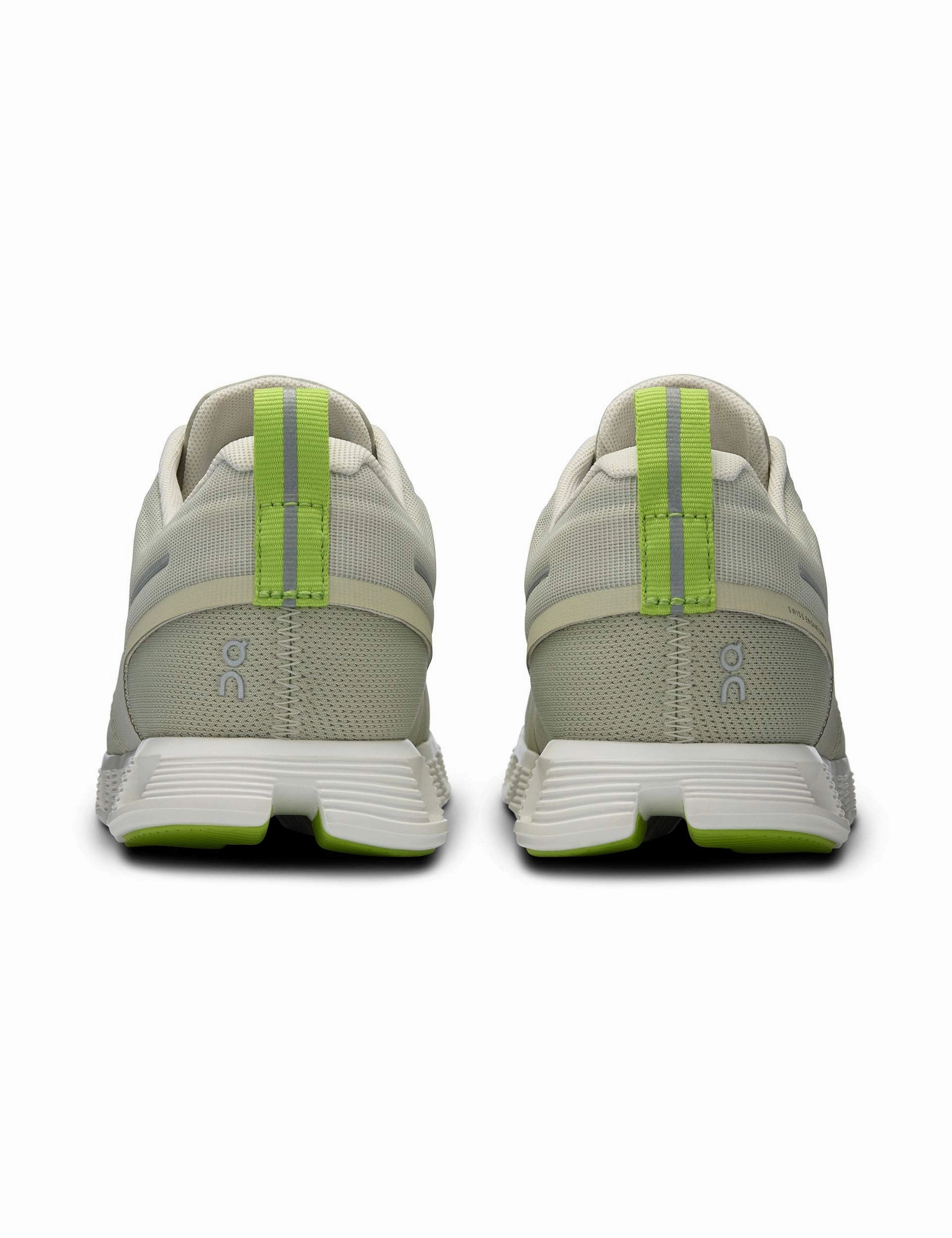 Cloud 5 Waterproof - Chalk/Ice On versatile athletic shoe designs
