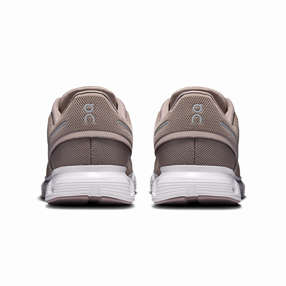 Cloud 6 'Fog White' On versatile athletic shoe designs