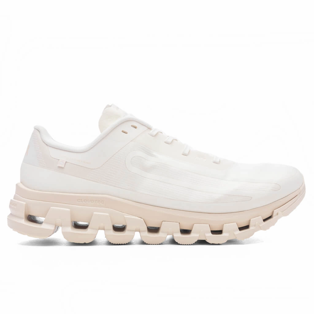 Cloudflow 4 - White/Moon On running shoes with cloud cushioning