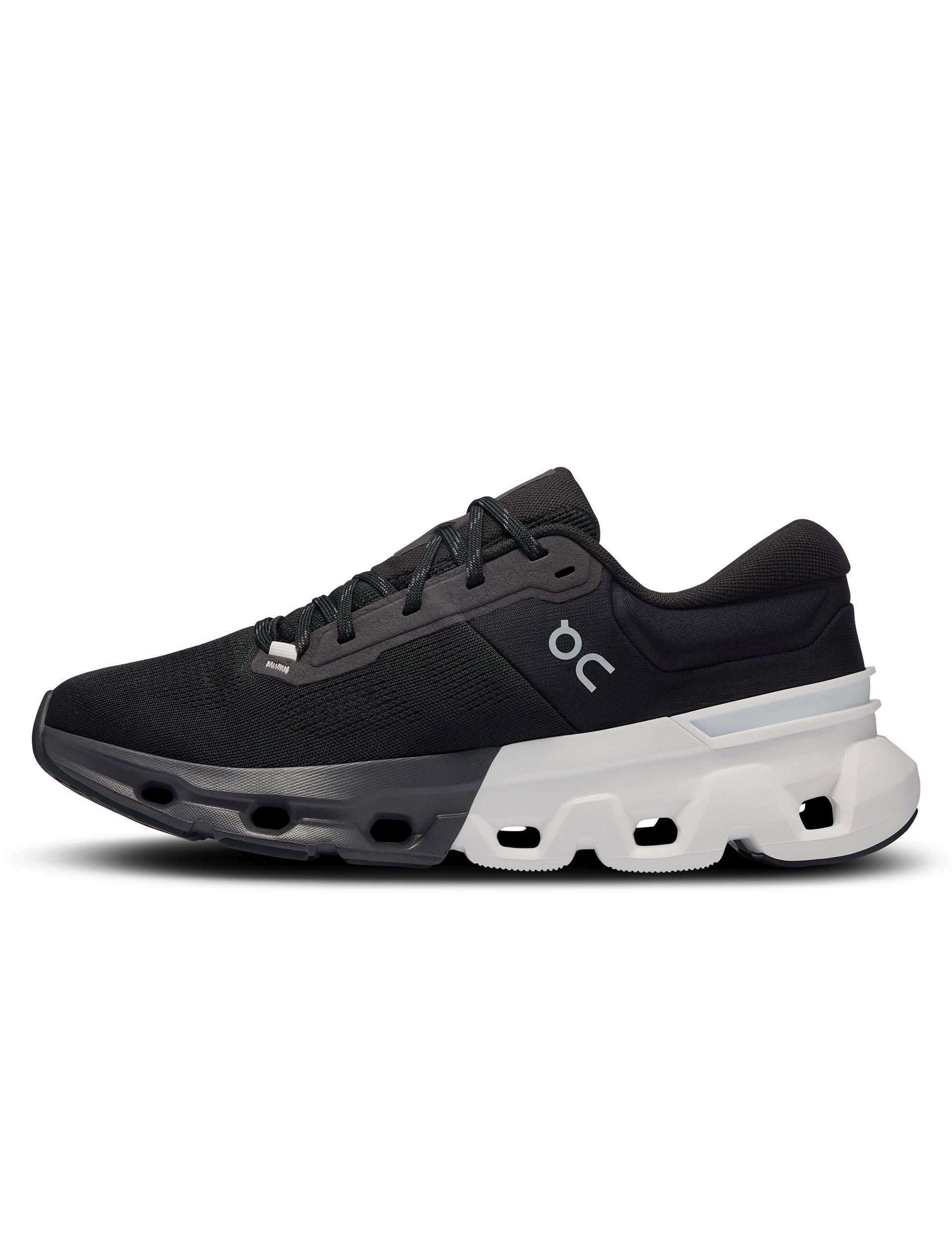 Cloudflyer 5 - Black/White On versatile athletic shoe designs