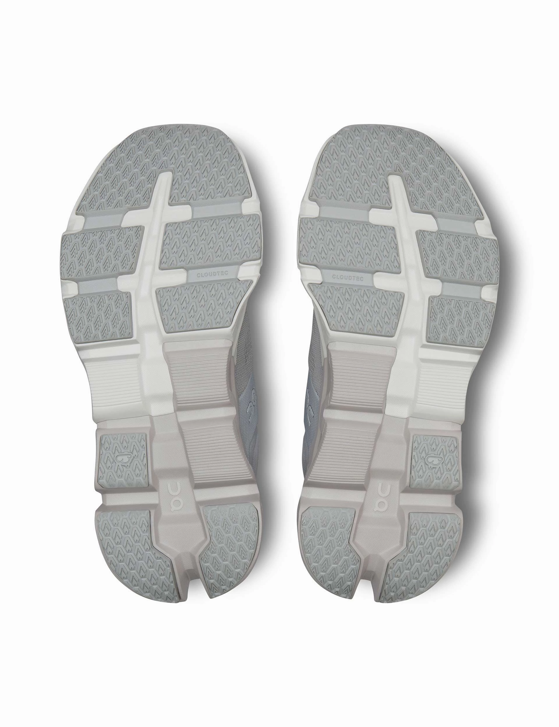 Cloudflyer 5 - Glacier/Wolf On versatile athletic shoe designs