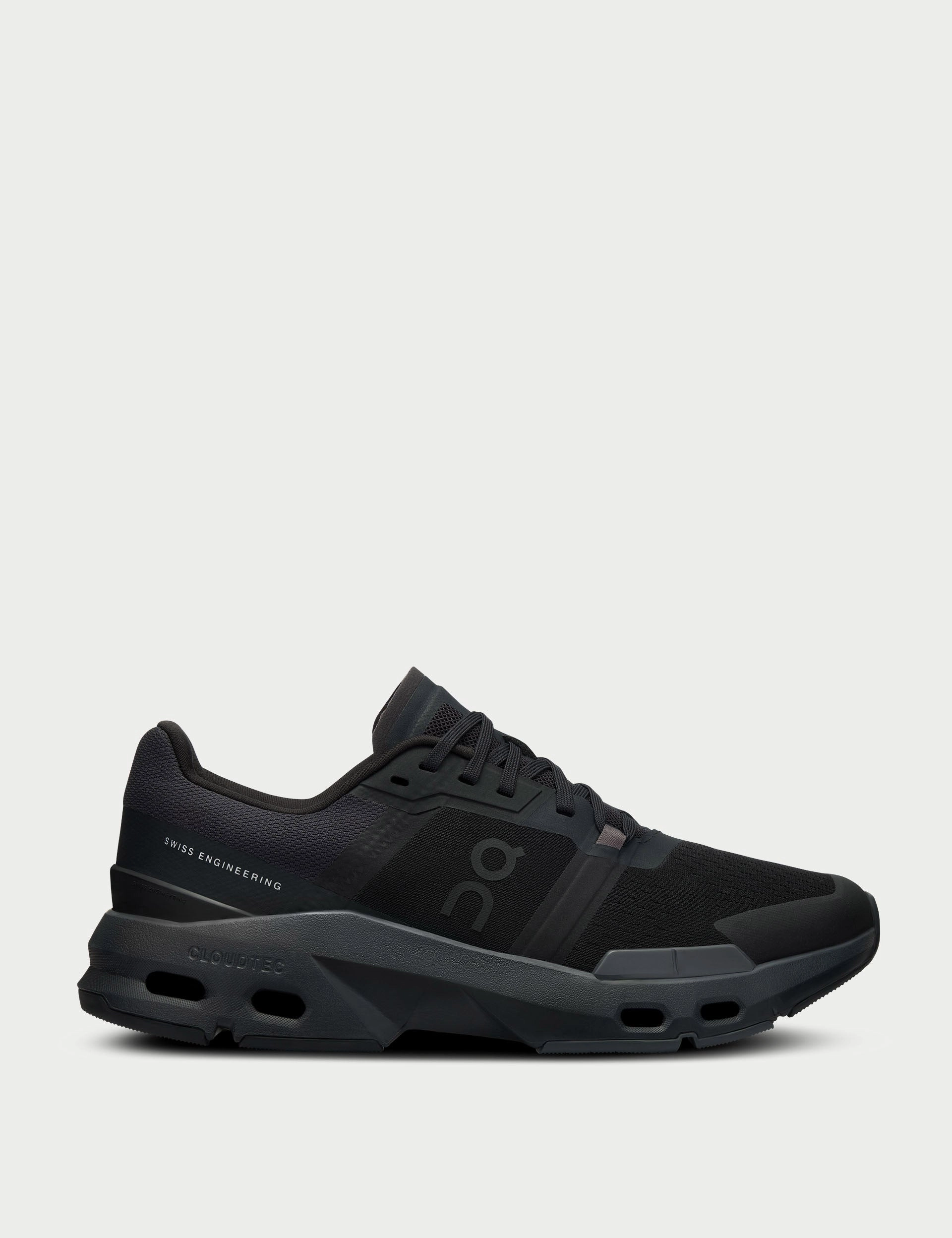 Cloudpulse - Black/Eclipse On athletic shoes with speedboard support