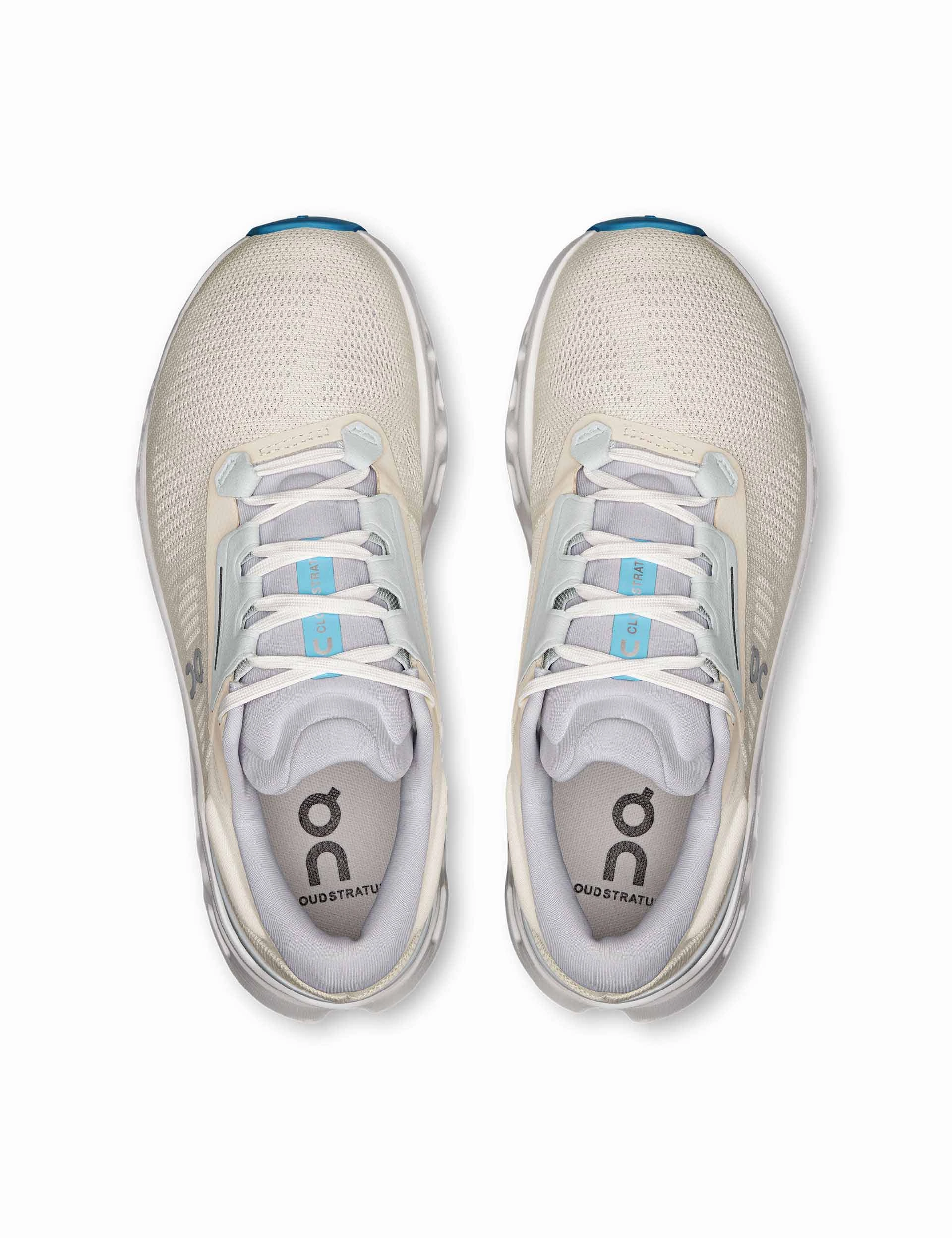 Cloudstratus 3 - Cream/Arctic On versatile athletic shoe designs