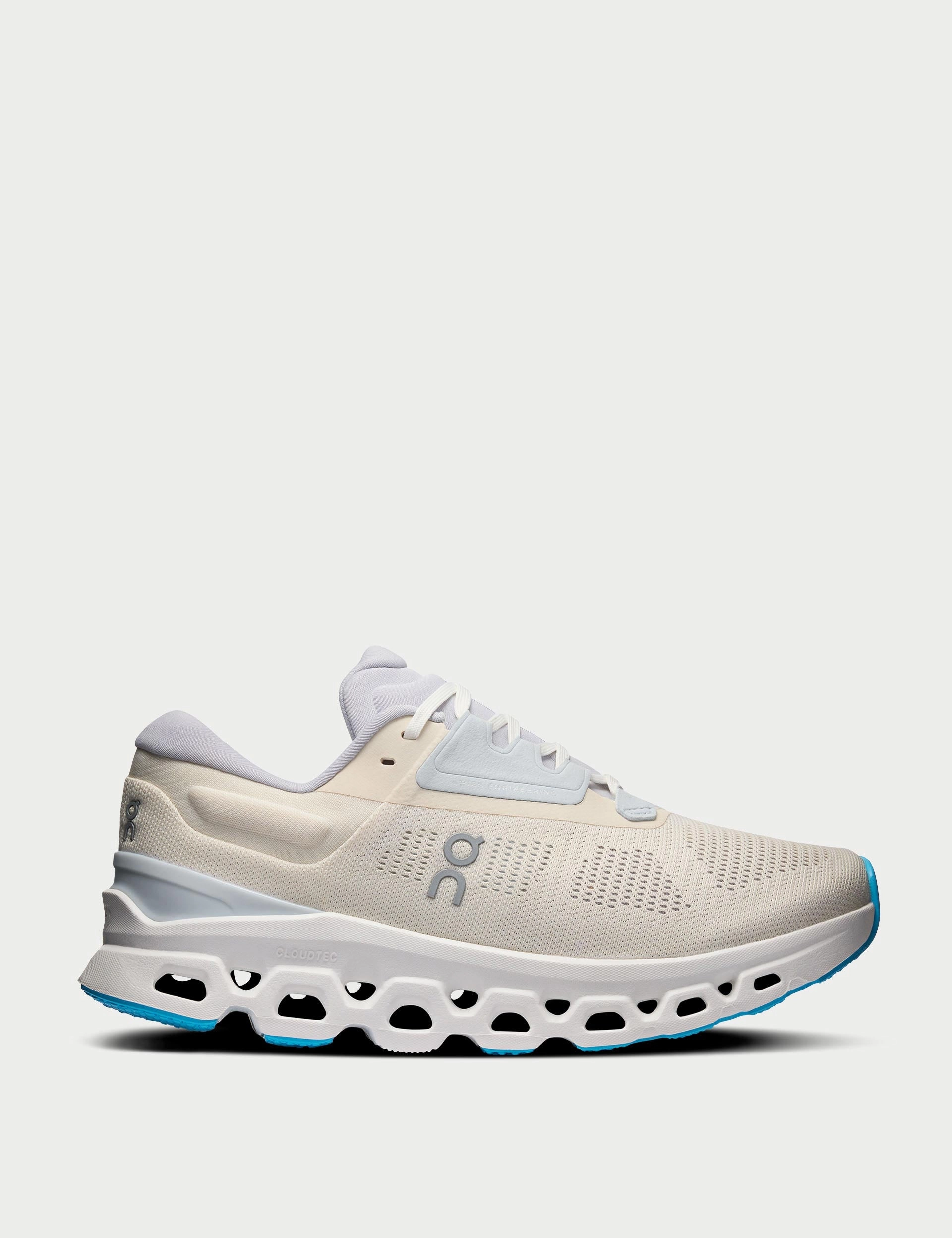 Cloudstratus 3 - Cream/Arctic On athletic shoes with speedboard support