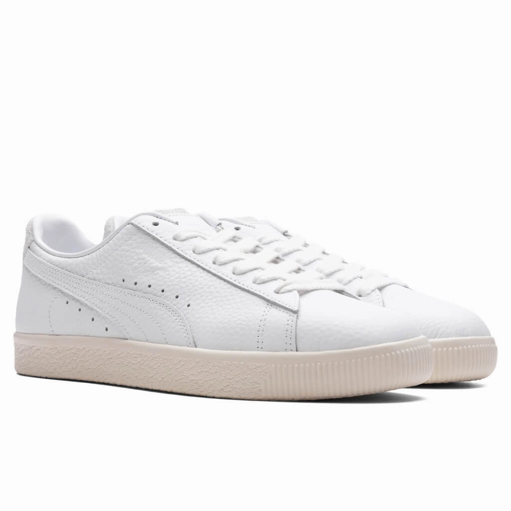 Clyde Premium - White/Frosted Ivory Puma Everyday Style Shoes