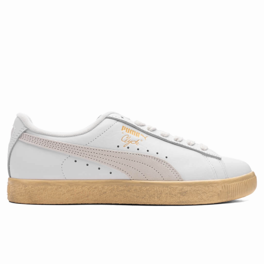 Clyde Vintage - White Puma sneakers for casual streetwear