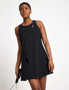 Court Dress - Black On athletic shoes with speedboard support