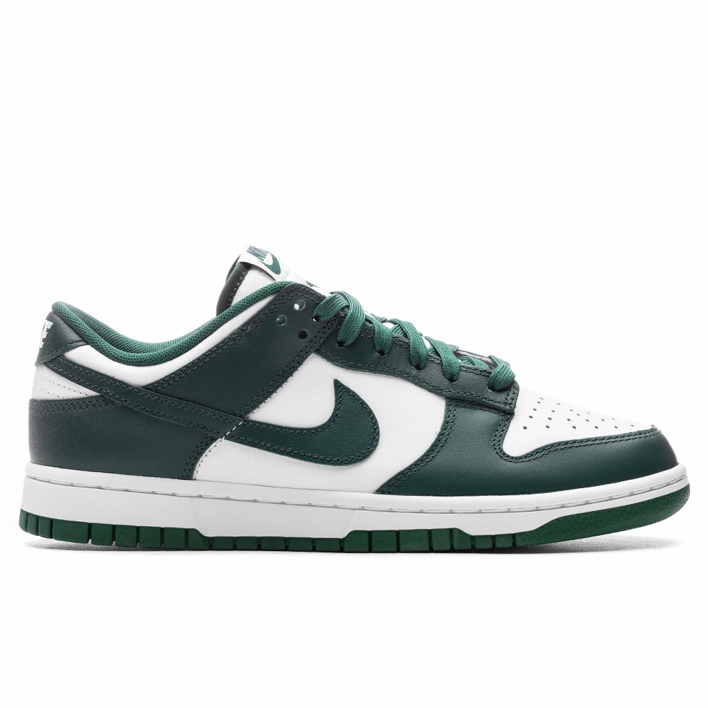 Dunk Low 'Michigan State' - White/Team Green Nike fashion sneakers with bold branding