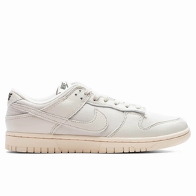 Dunk Low Retro Premium - Light Orewood Brown/Light Orewood Brown/Sequoia Nike signature design with comfort fit