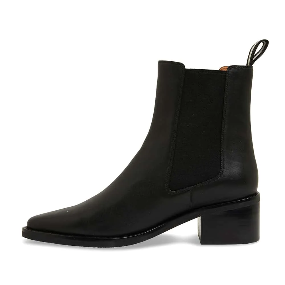 Federal Boot in Black Leather