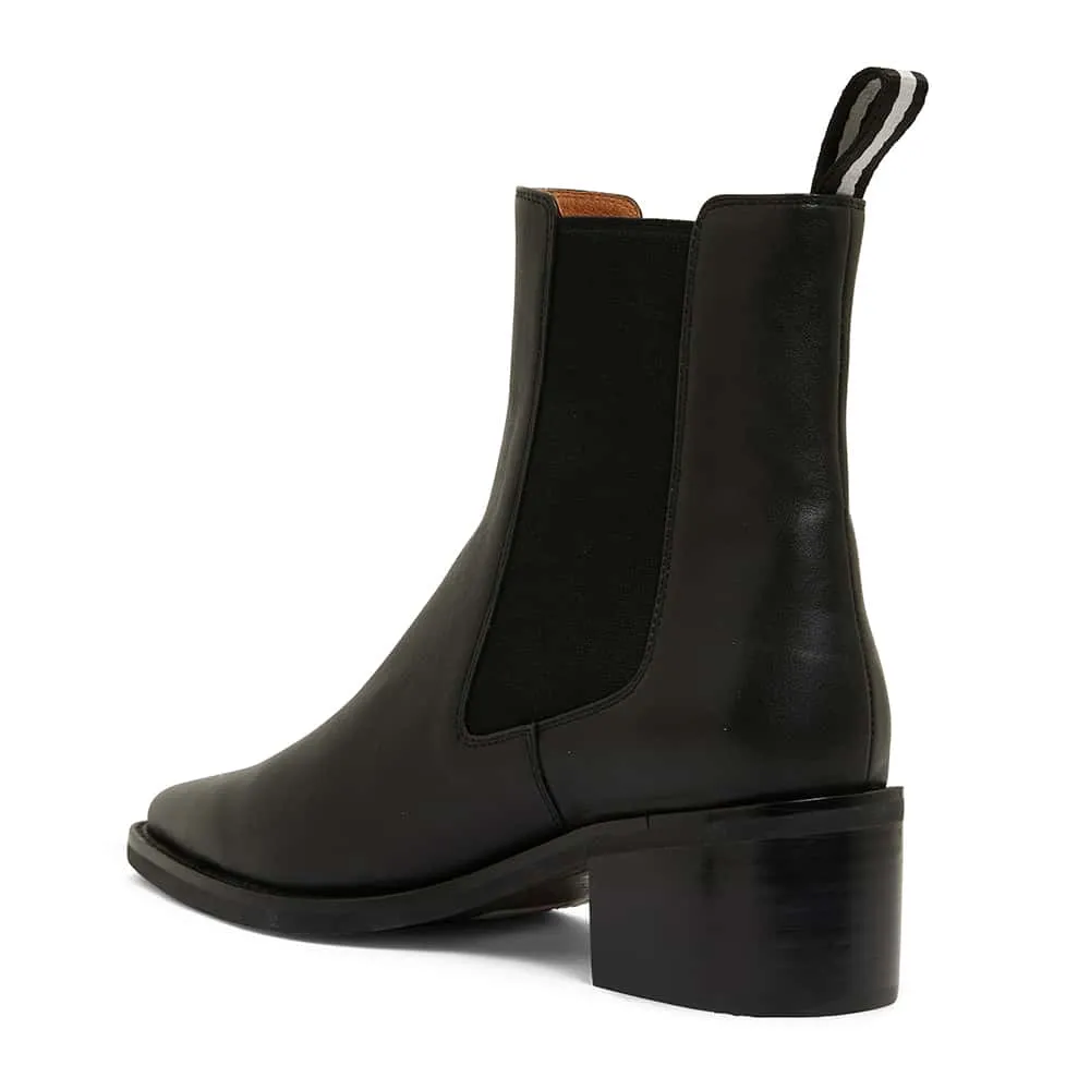 Federal Boot in Black Leather
