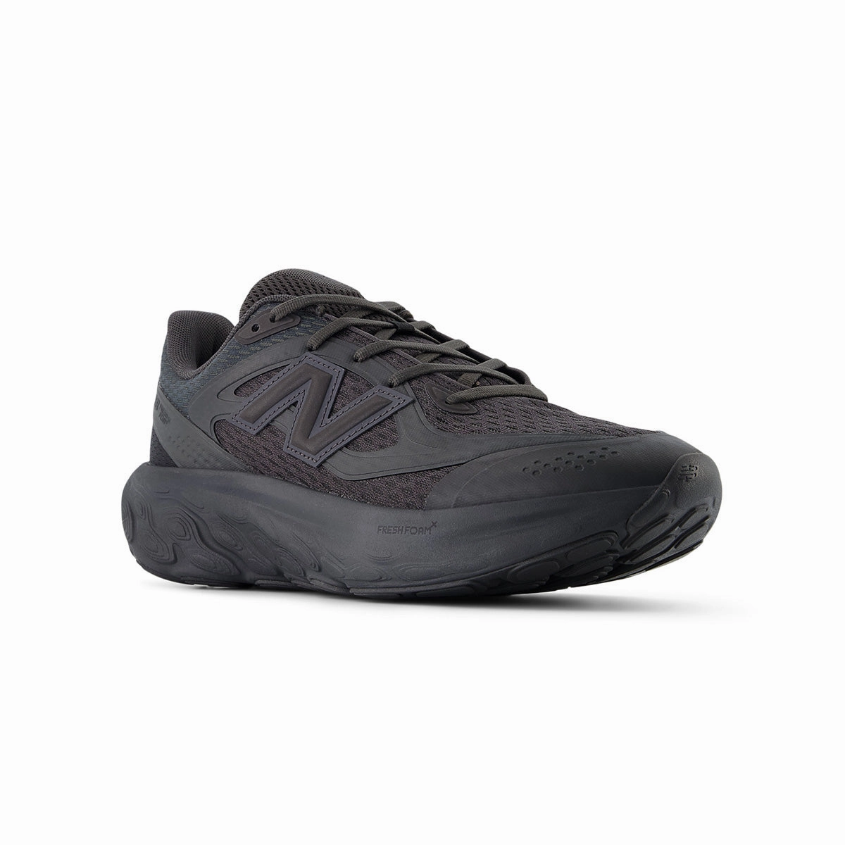 FF Trainer 'Black Cement' New Balance sneaker close-ups