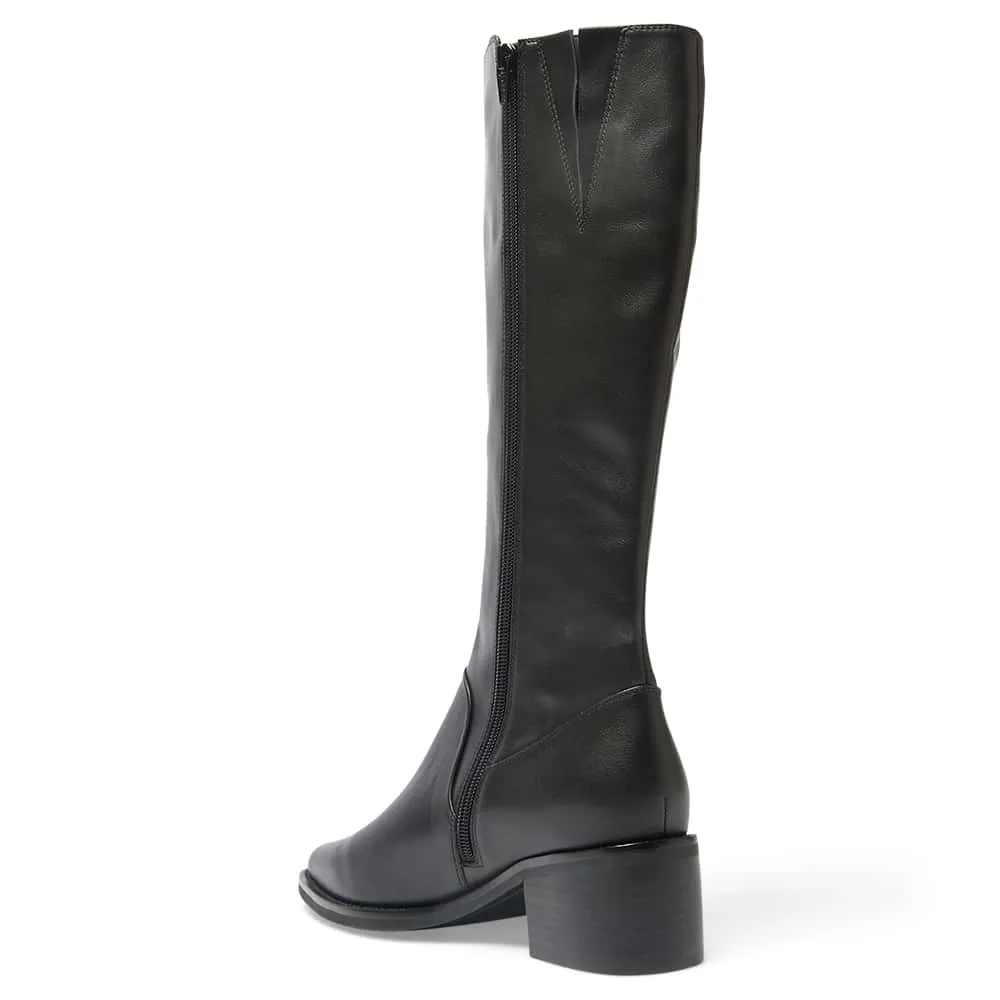 Fortress Boot in Black Leather