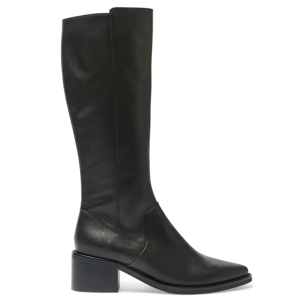 Fortress Boot in Black Leather