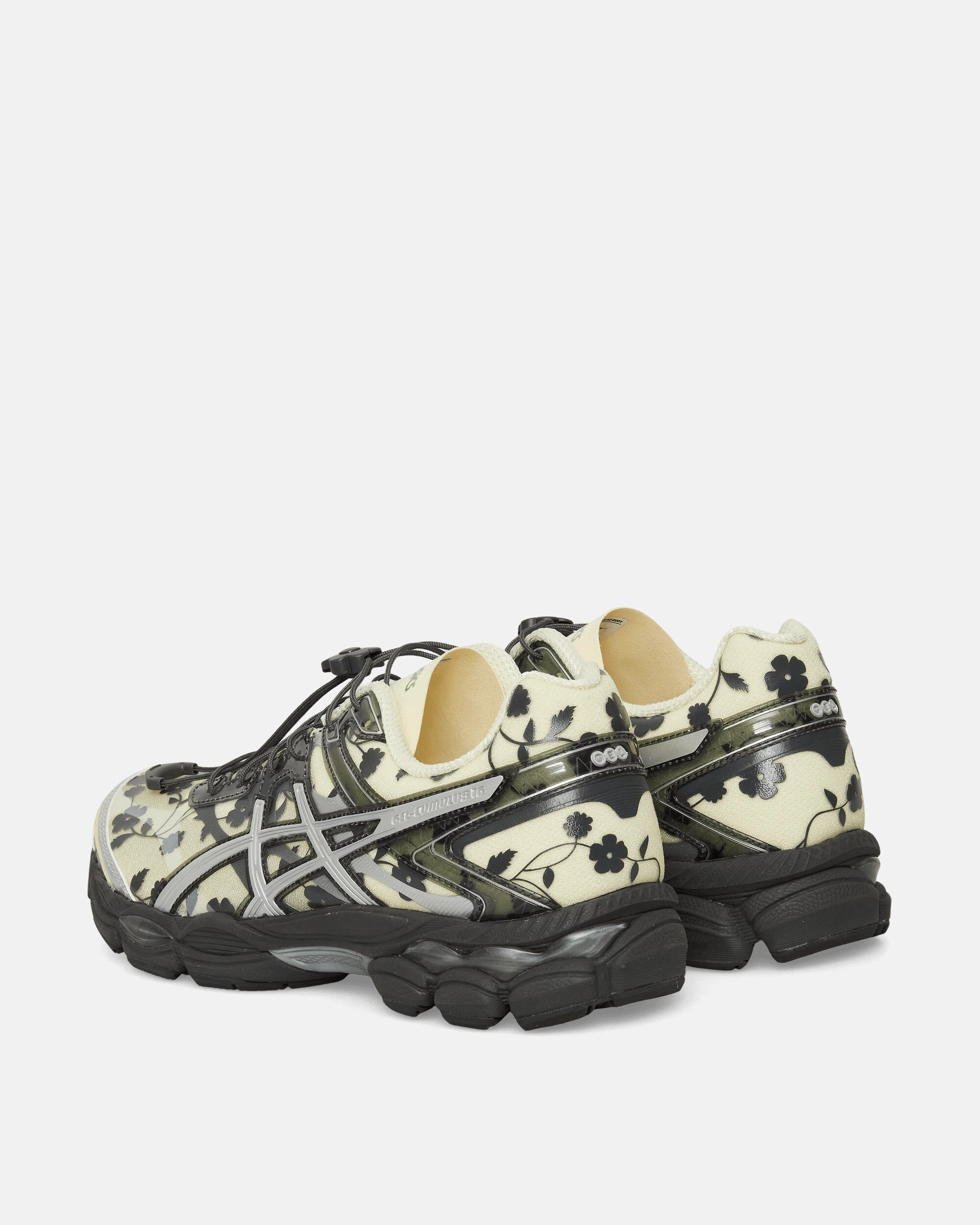 GEL-Cumulus 16 SSCB Sneakers Ivory / Black Cushion Running
