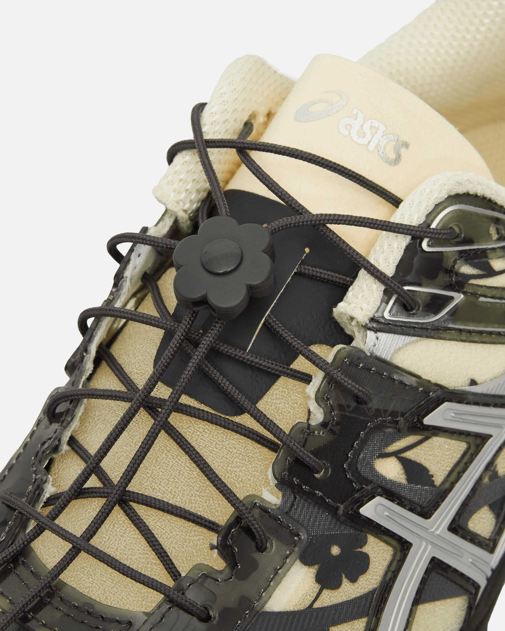 GEL-Cumulus 16 SSCB Sneakers Ivory / Black Cushion Running